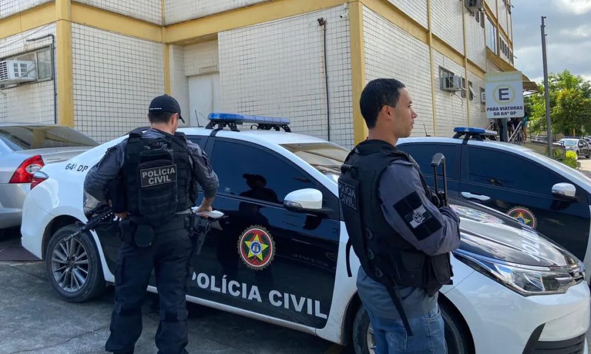 Polícia faz operação contra venda de medicamentos abortivos no Rio